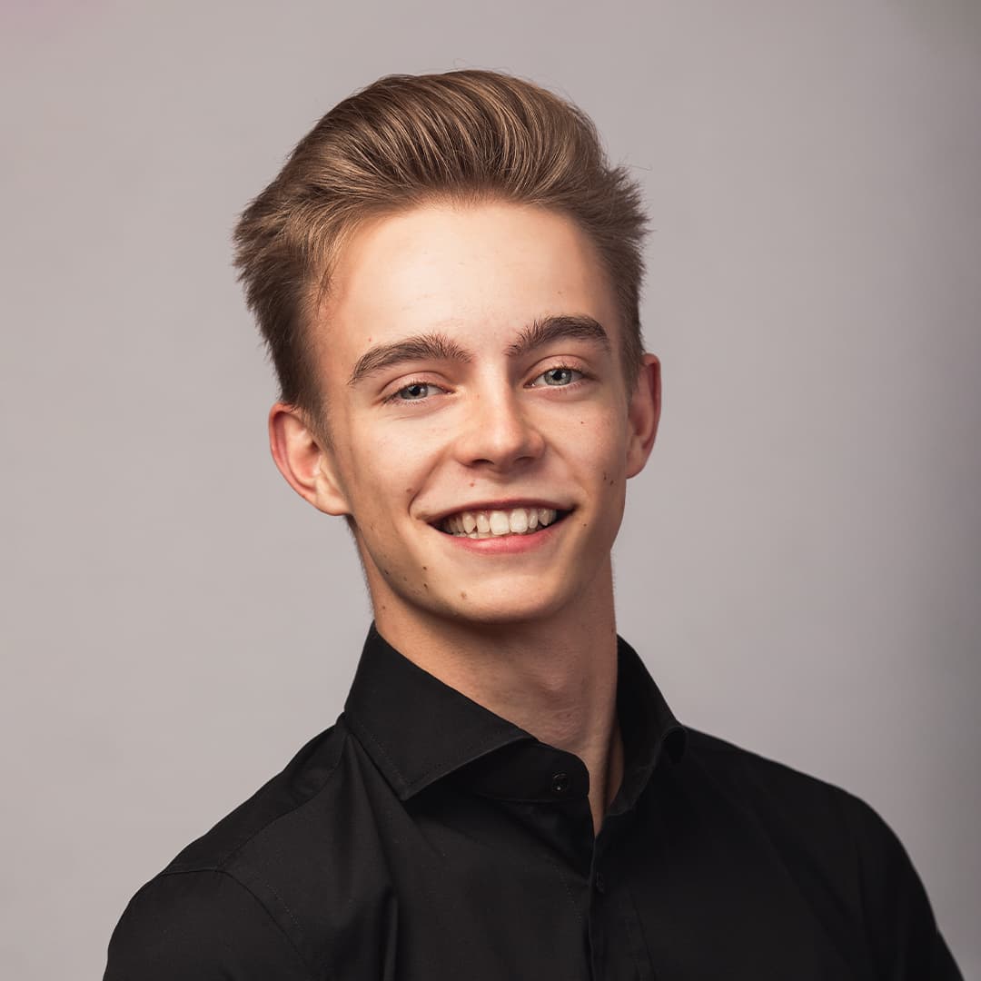 Marek Profile Pic